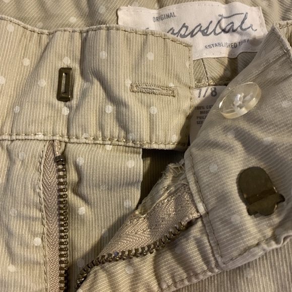 Aeropostale 7/8 shorts - Picture 3 of 4